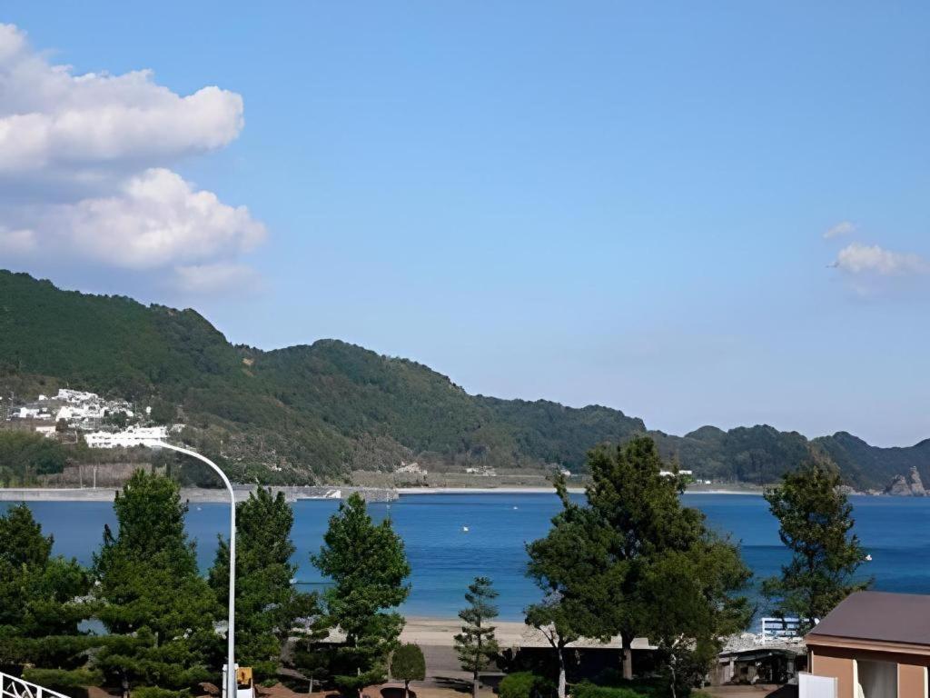 Pals Inn Katsuura Bagian luar foto